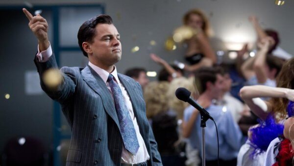 Leonardo Di Caprio, protagonista de El lobo de Wall Street, la película de Martin Scorsese. Todo parecido con la realidad, no es casualidad: es el retrato del capitalismo depredador