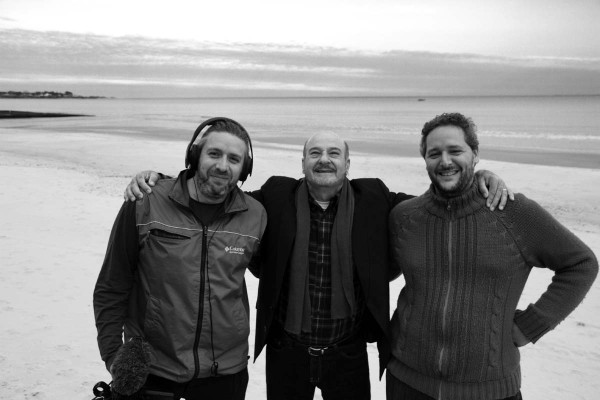 Dri con Patricio Escobar y  Damián, director y director de fotografia del documental, en Uruguay