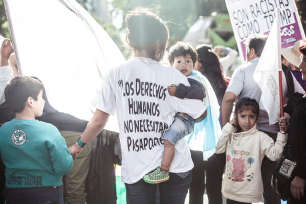 #MigrarEsUnDerecho: marcha al Congreso de inmigrantes en Argentina