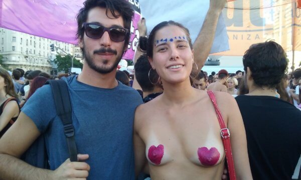 #Tetazo: El día en el que una generación de jóvenes cortó la 9 de Julio para enseñarnos a respetar el cuerpo de las mujeres