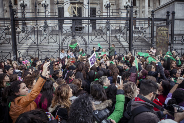 Ni Una Menos, aborto legal ya: un grito colectivo