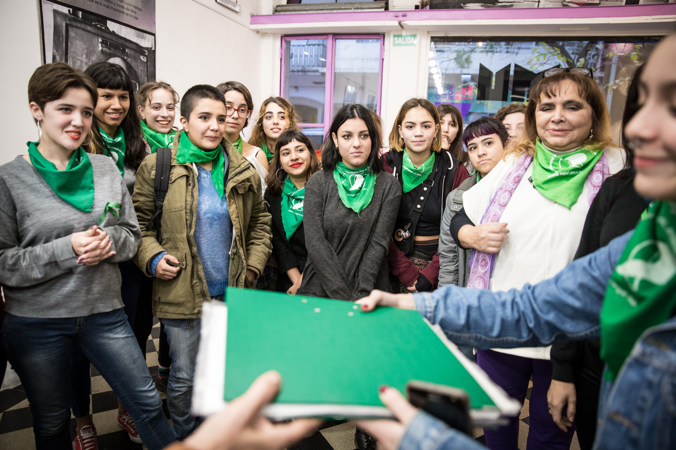 “¿Cómo quieren pasar a la historia?”: la pregunta de las estudiantes a Diputados por el #AbortoLegalYa