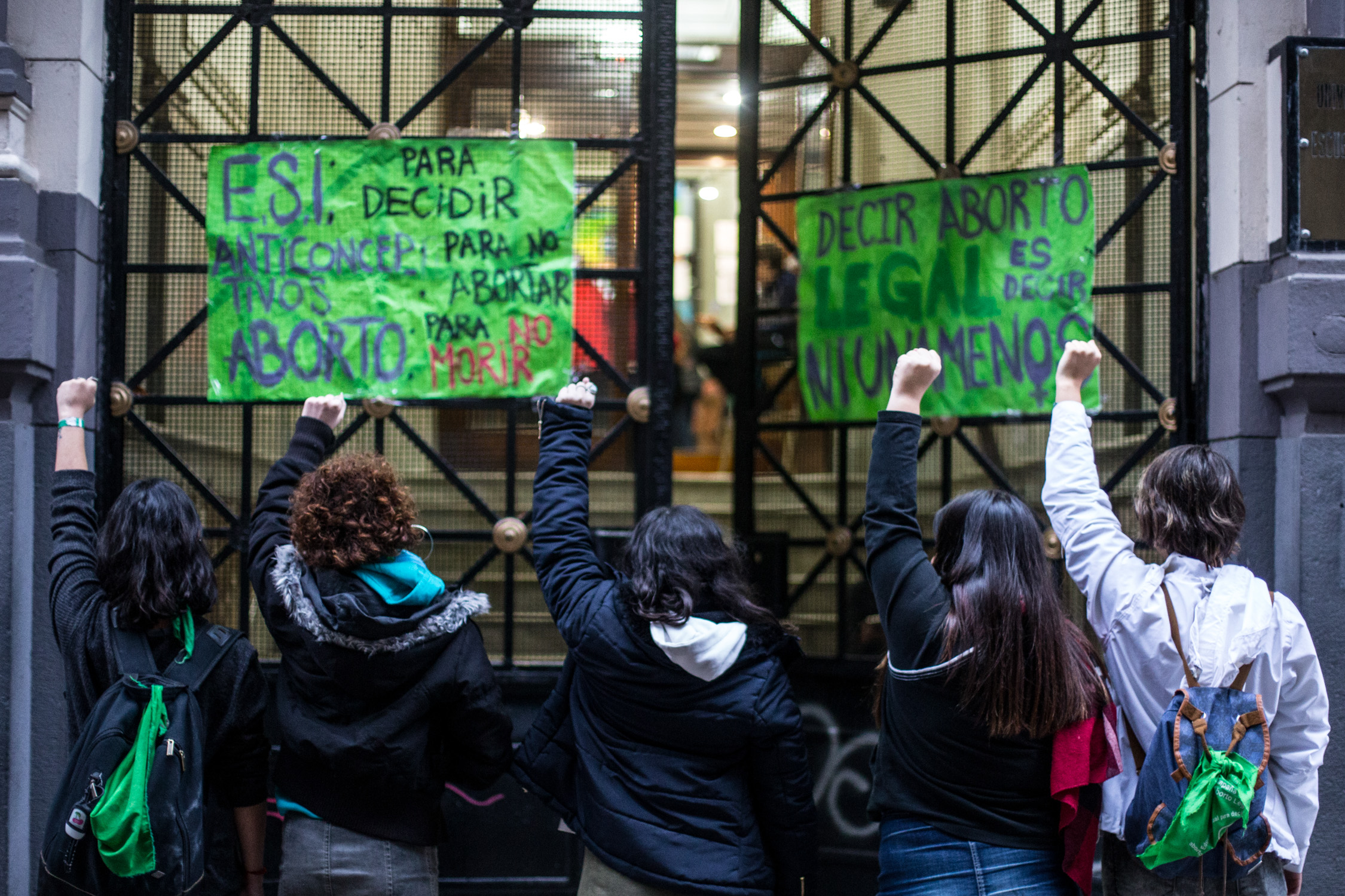 “¿Cómo quieren pasar a la historia?”: la pregunta de las estudiantes a Diputados por el #AbortoLegalYa