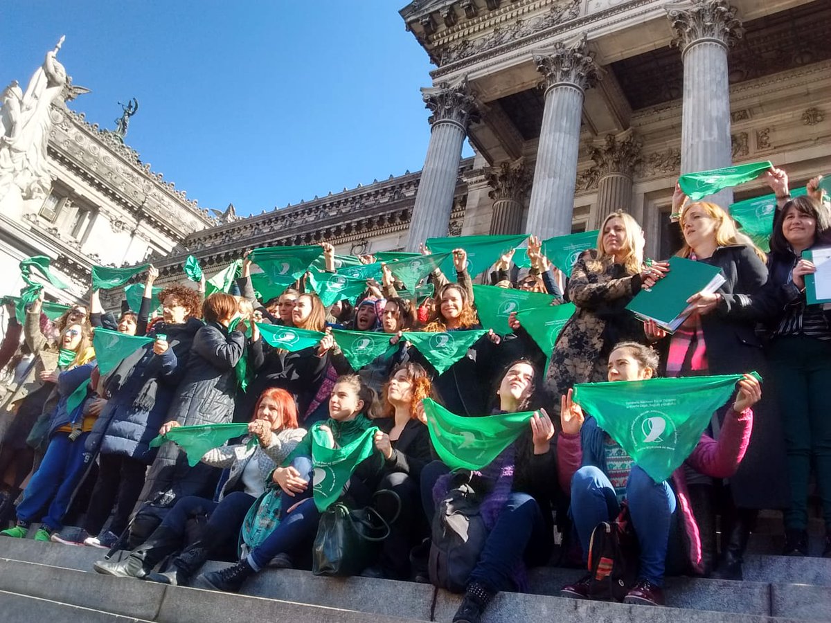 Crónica de un día agitado por el #AbortoLegal