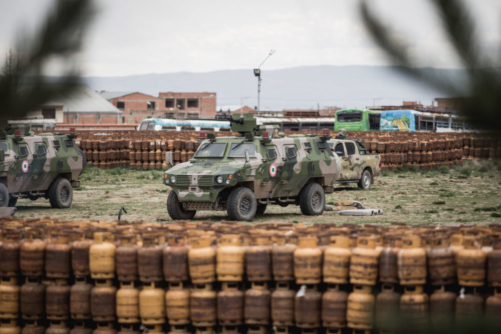 La paz armada: MU en Bolivia
