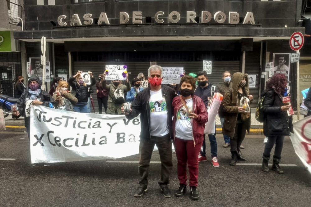 Femicidio de Cecilia Basaldúa: una marcha a la Casa de Córdoba denunció la falta de investigación judicial