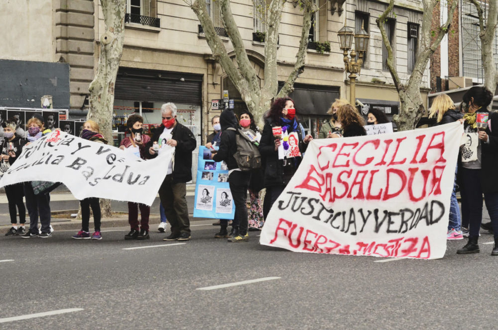Femicidio de Cecilia Basaldúa: una marcha a la Casa de Córdoba denunció la falta de investigación judicial
