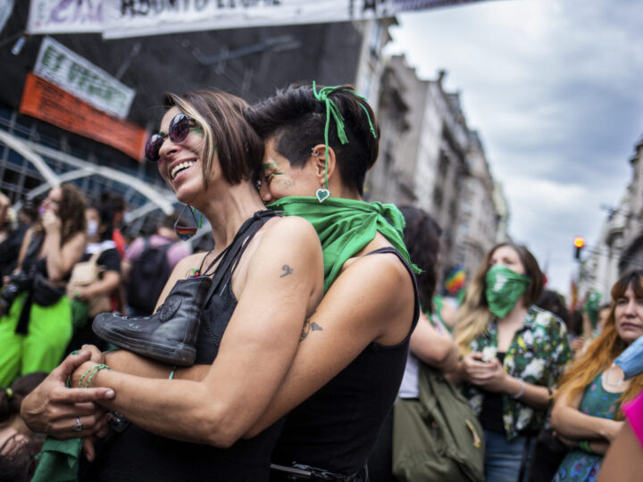 La voz de una época. Por Claudia Acuña